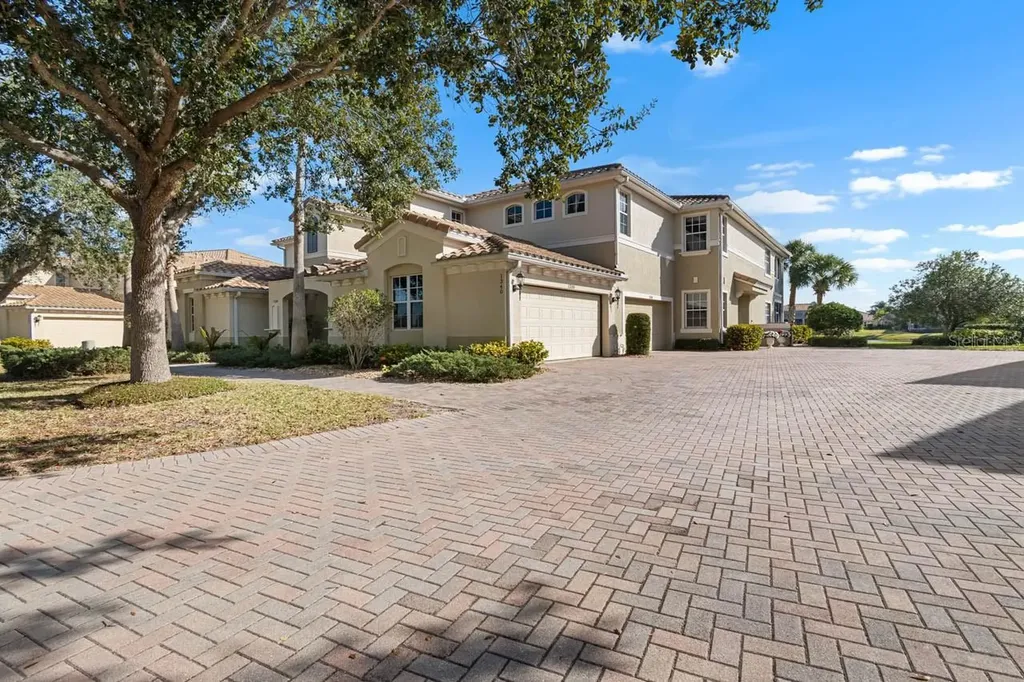 1338 Emerald Dunes Drive Sun City Center FL 33573