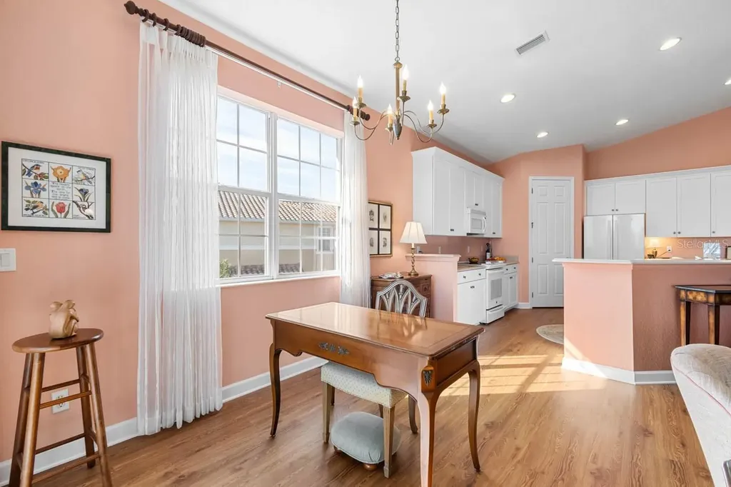 1338 Emerald Dunes Drive Sun City Center FL 33573
