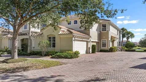 1338 Emerald Dunes Drive Sun City Center FL 33573