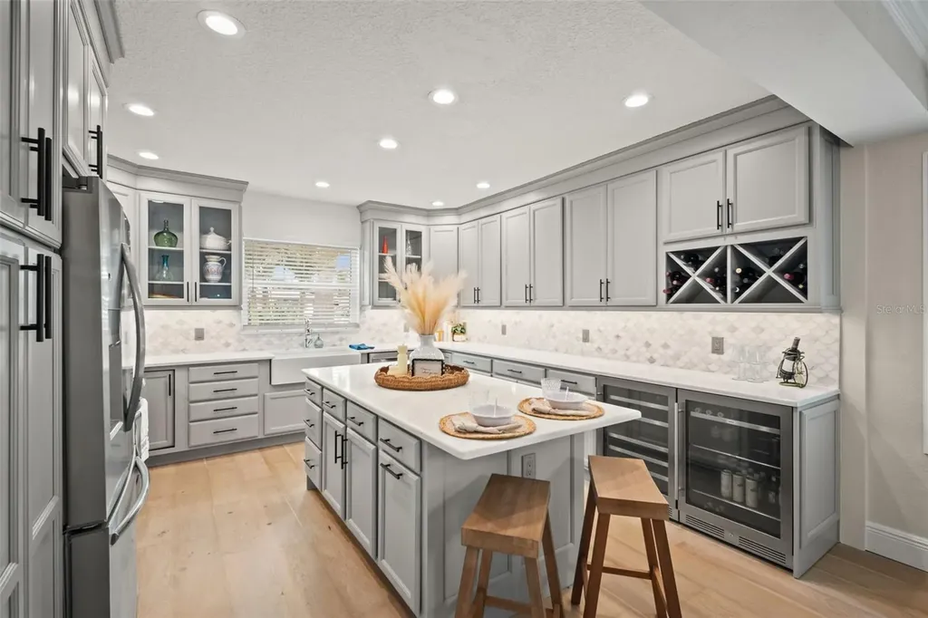 536 Baywood Drive N Dunedin FL 34698