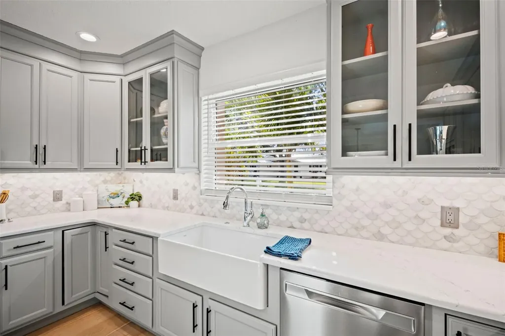 536 Baywood Drive N Dunedin FL 34698