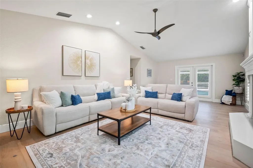 536 Baywood Drive N Dunedin FL 34698