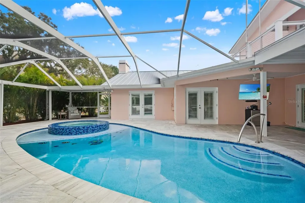 536 Baywood Drive N Dunedin FL 34698