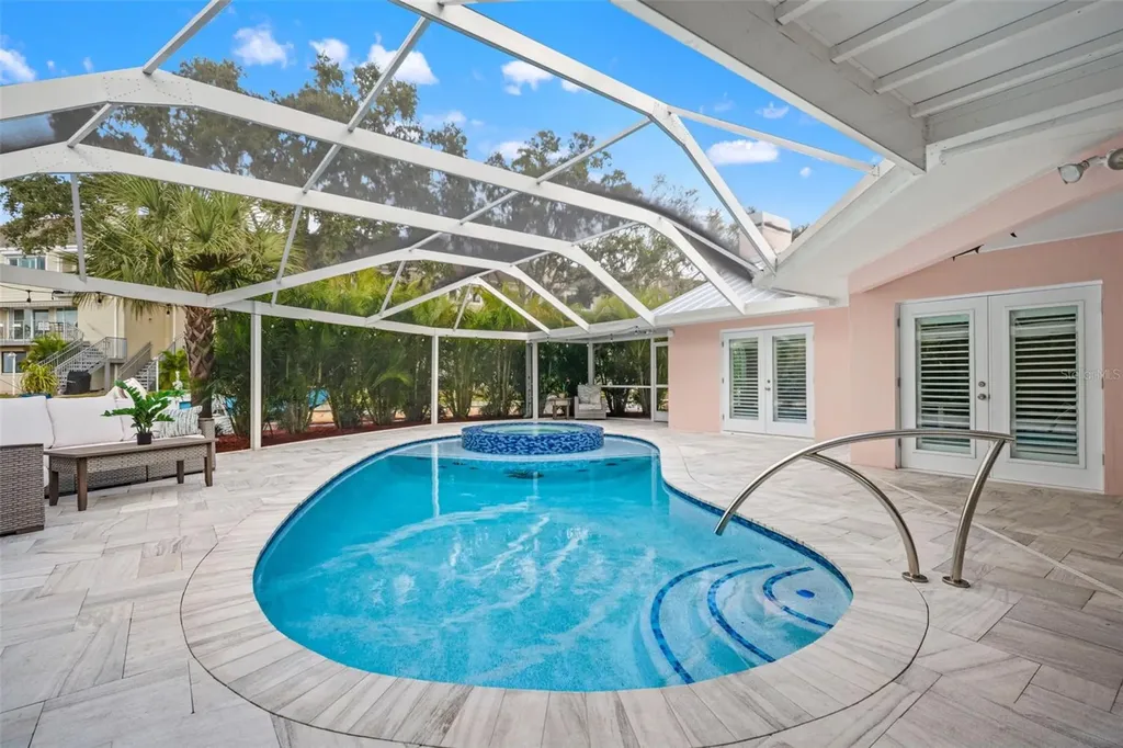 536 Baywood Drive N Dunedin FL 34698