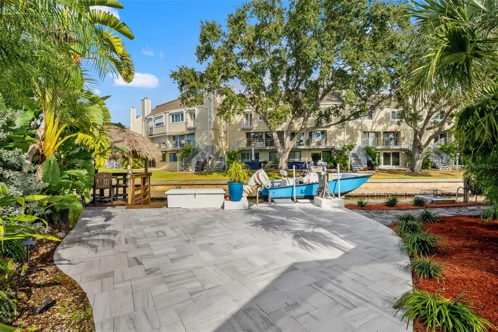 536 Baywood Drive N Dunedin FL 34698