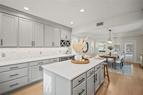 536 Baywood Drive N Dunedin FL 34698