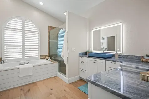 536 Baywood Drive N Dunedin FL 34698