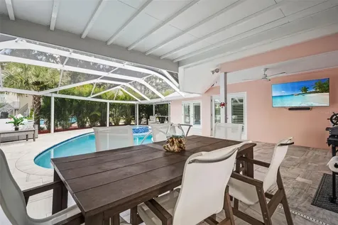 536 Baywood Drive N Dunedin FL 34698