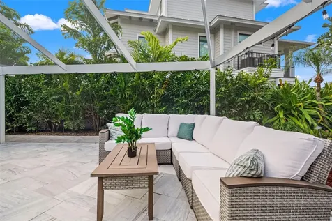 536 Baywood Drive N Dunedin FL 34698