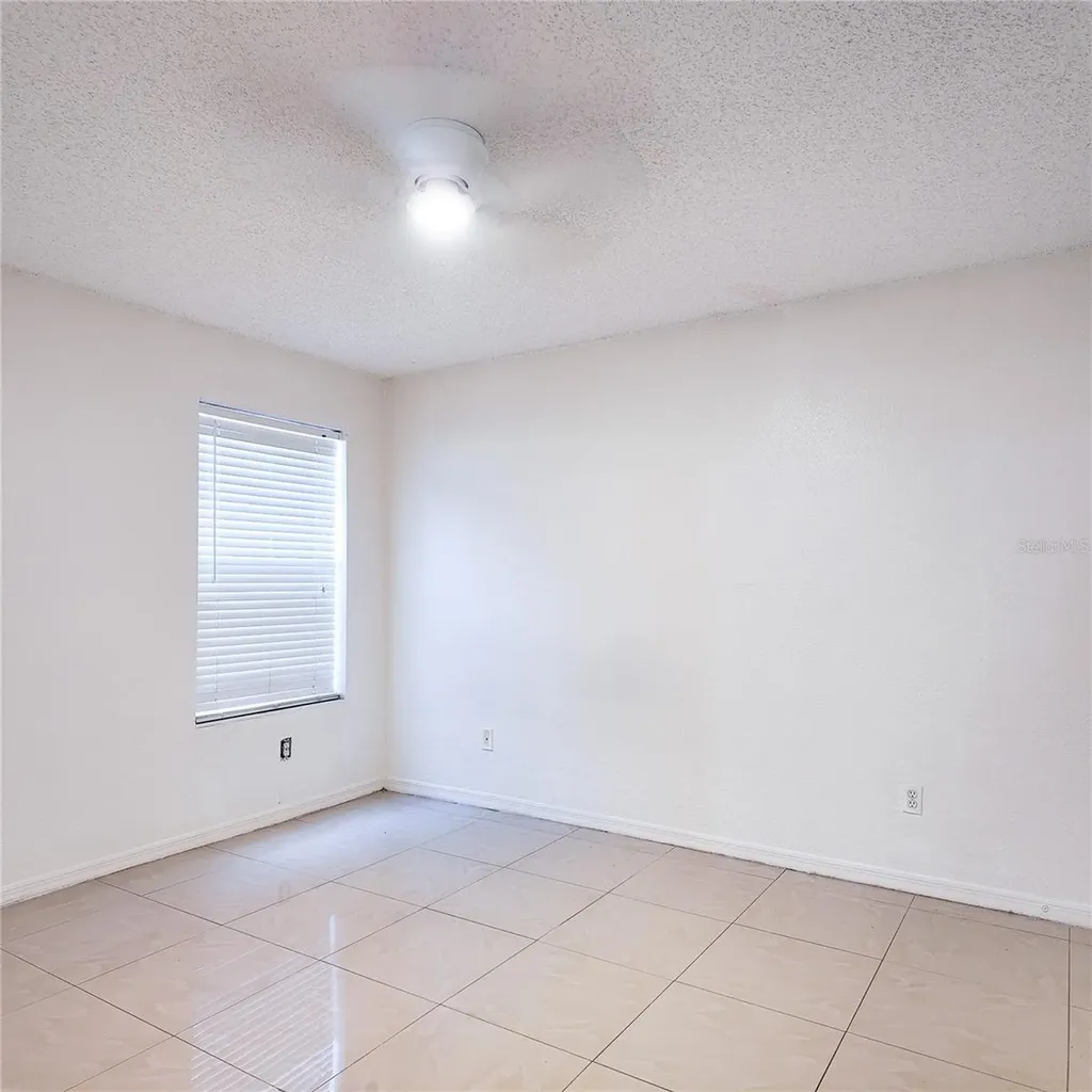 5152 Conroy Road Orlando FL 32811