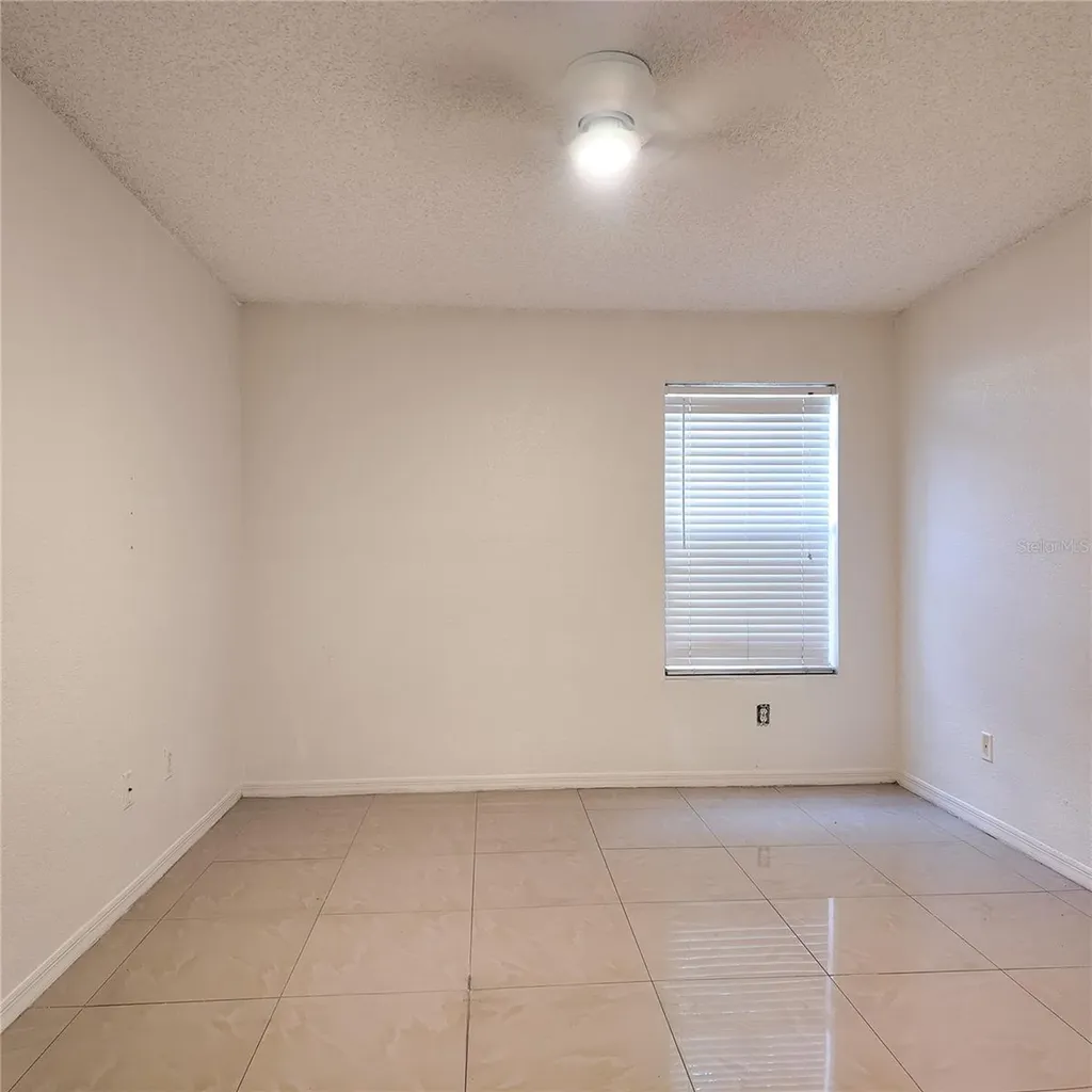 5152 Conroy Road Orlando FL 32811