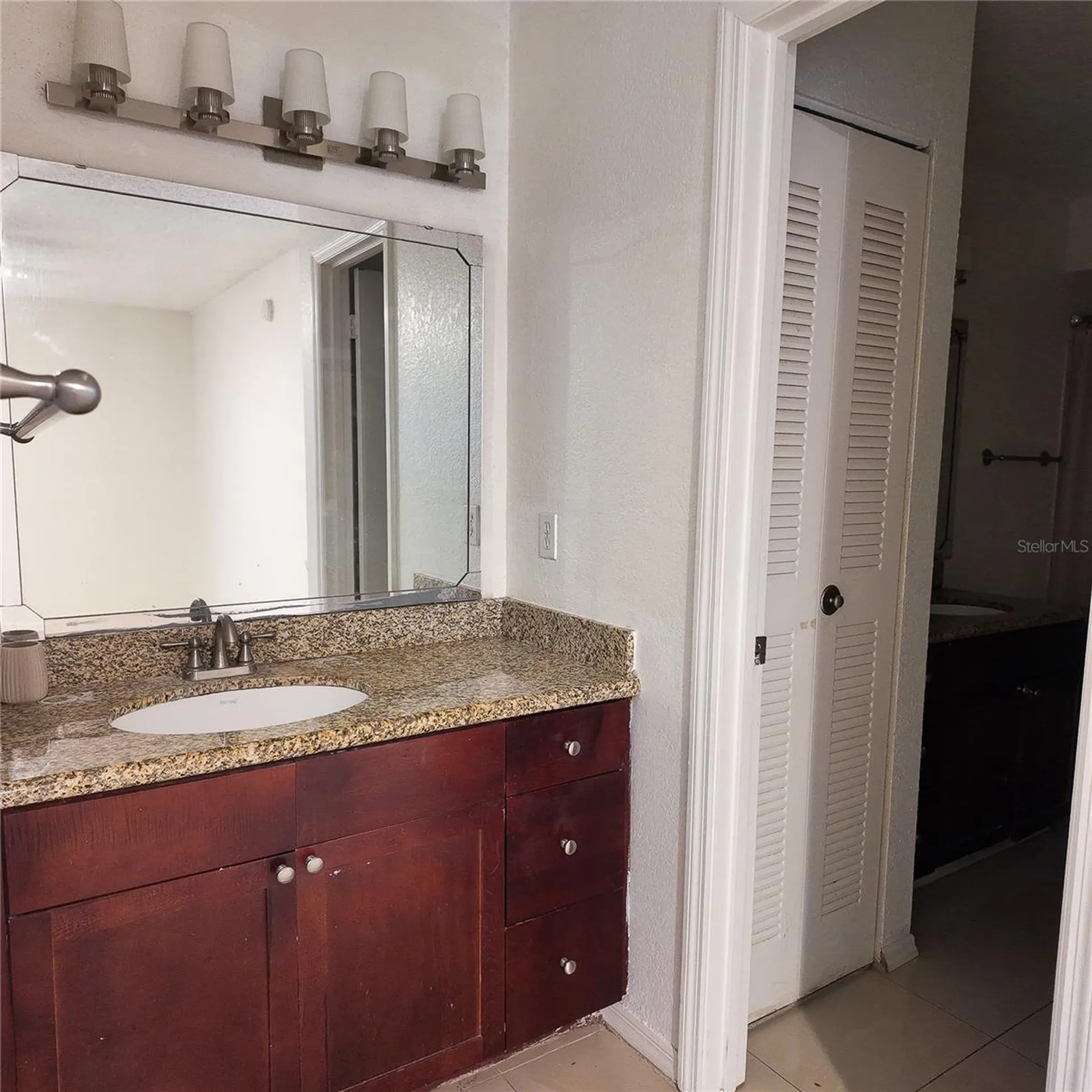 5152 Conroy Road Orlando FL 32811