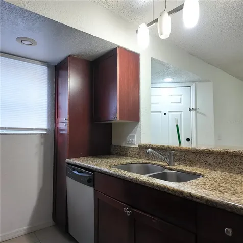 5152 Conroy Road Orlando FL 32811