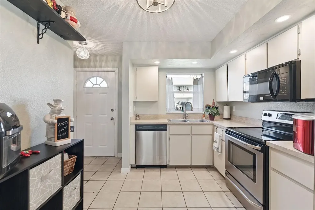 721 Laurel Bay Circle New Smyrna Beach FL 32169