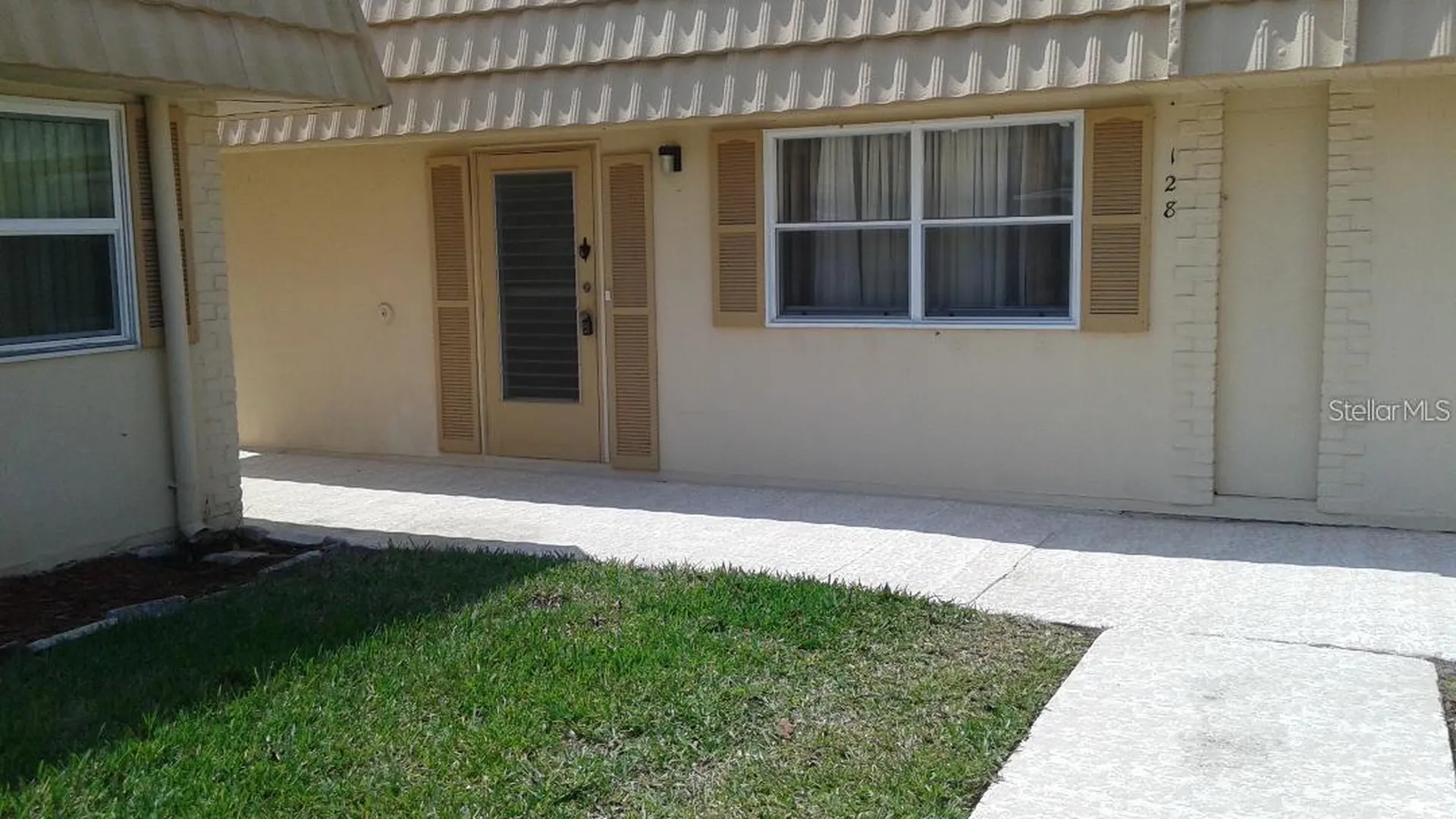 201 Bedford Trail Sun City Center FL 33573