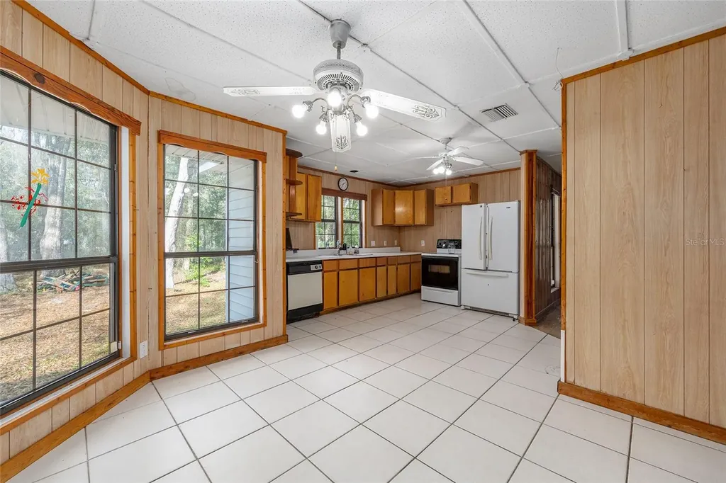 5538 SE Highway 42 Summerfield FL 34491