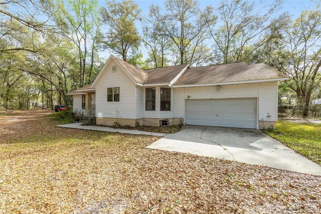 5538 SE Highway 42 Summerfield FL 34491