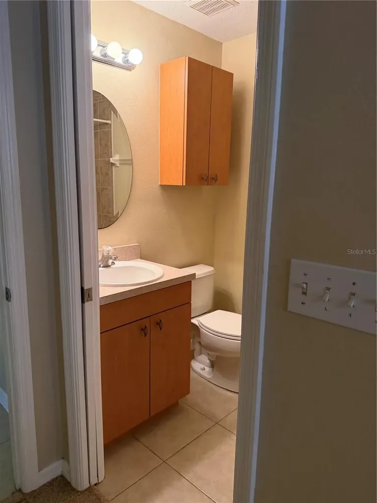 4717 Hollingsworth Avenue Sarasota FL 34233