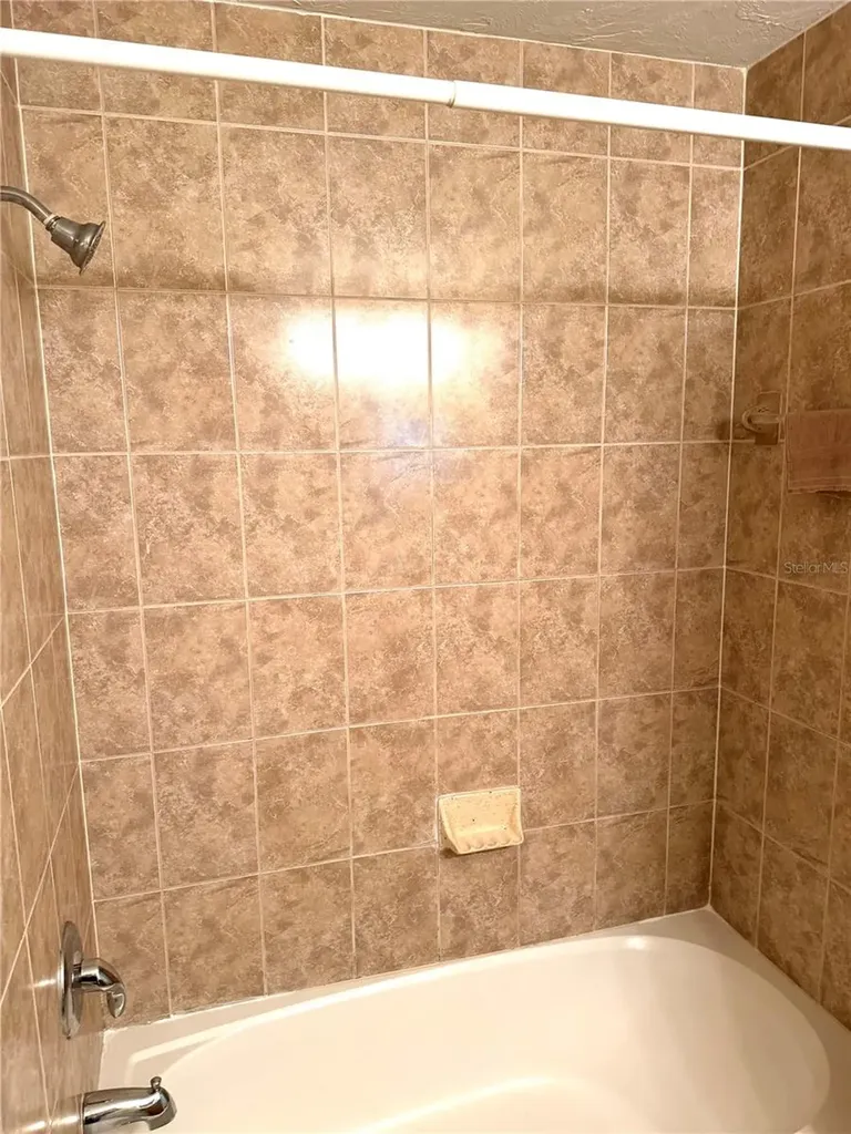 4717 Hollingsworth Avenue Sarasota FL 34233