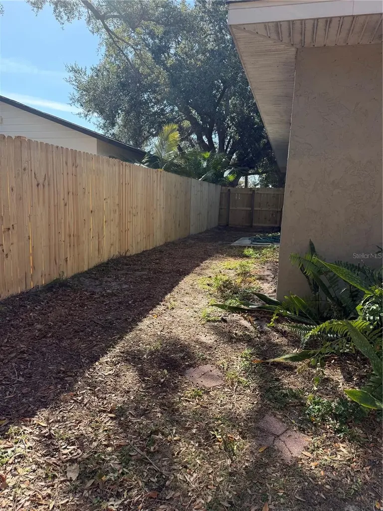 4717 Hollingsworth Avenue Sarasota FL 34233