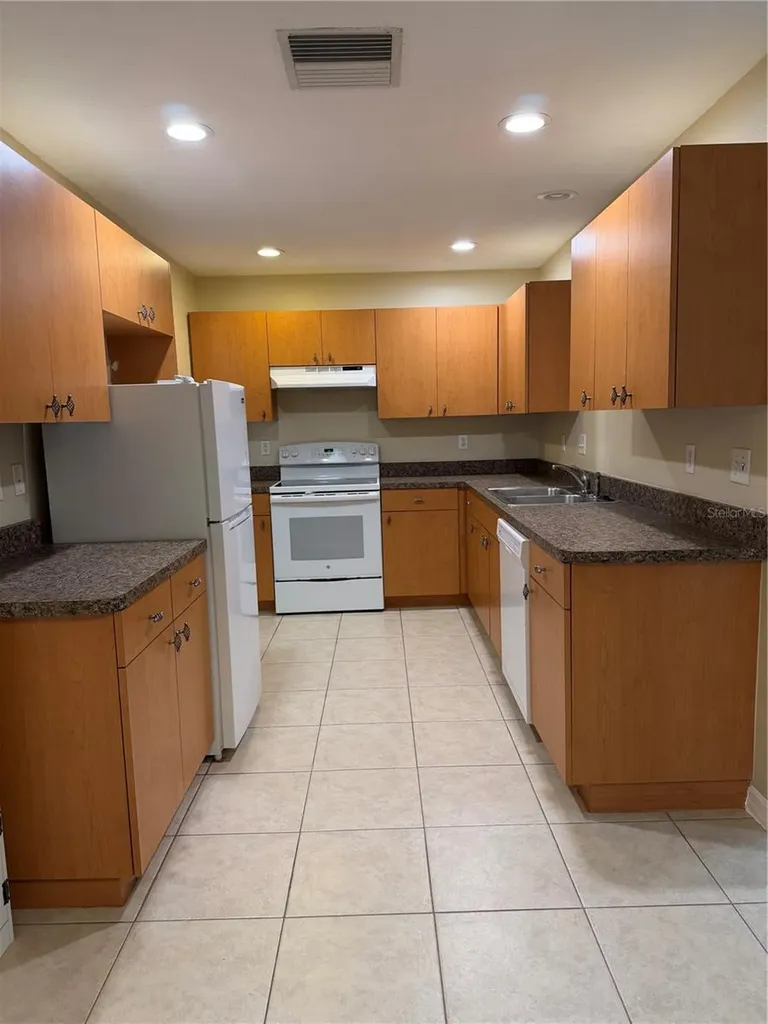 4717 Hollingsworth Avenue Sarasota FL 34233