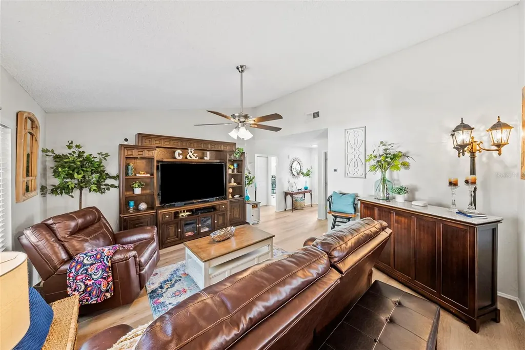 7571 121st Avenue Largo FL 33773