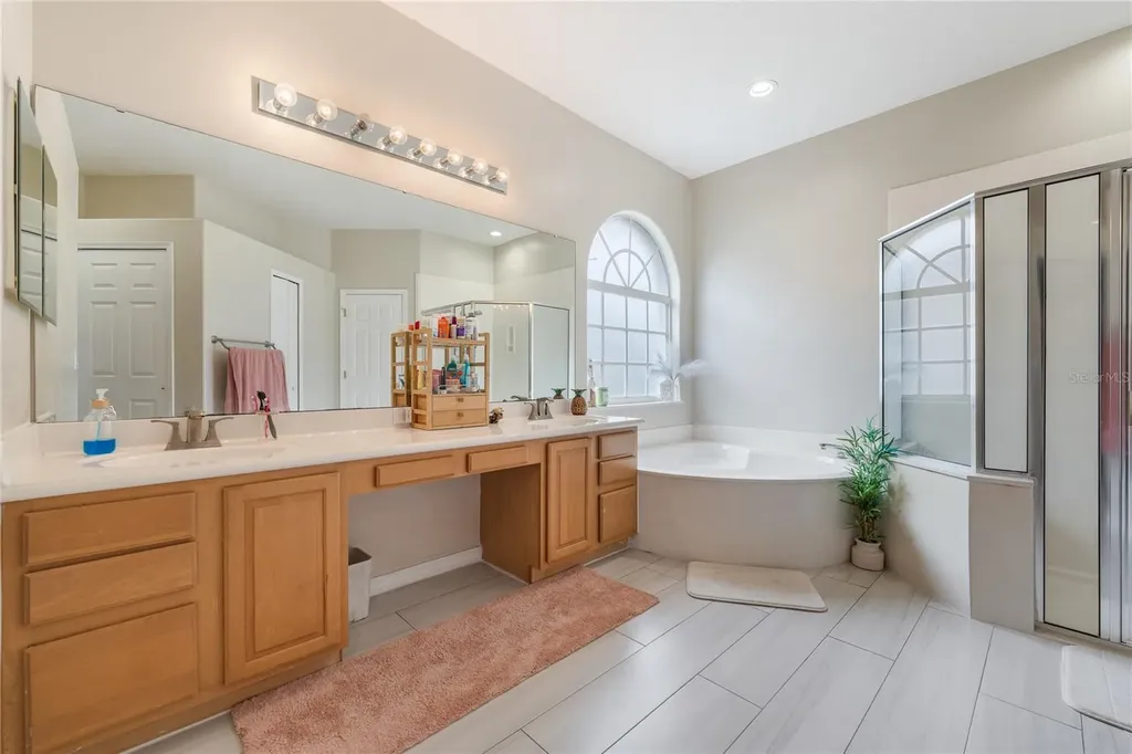 1524 The Oaks Boulevard Kissimmee FL 34746