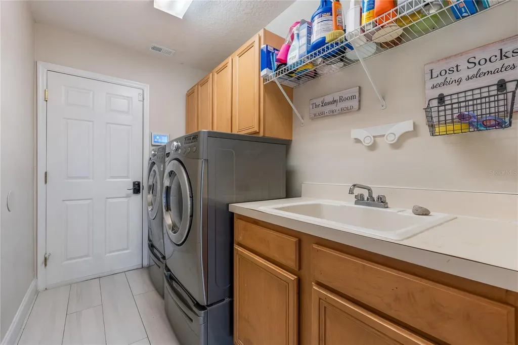 1524 The Oaks Boulevard Kissimmee FL 34746