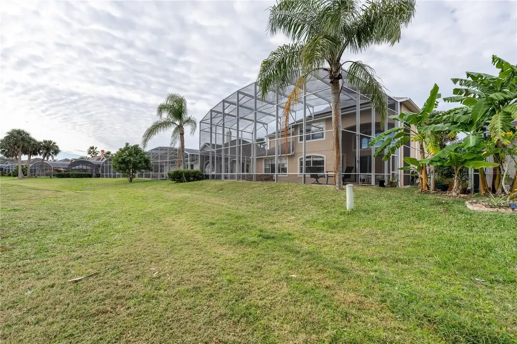 1524 The Oaks Boulevard Kissimmee FL 34746