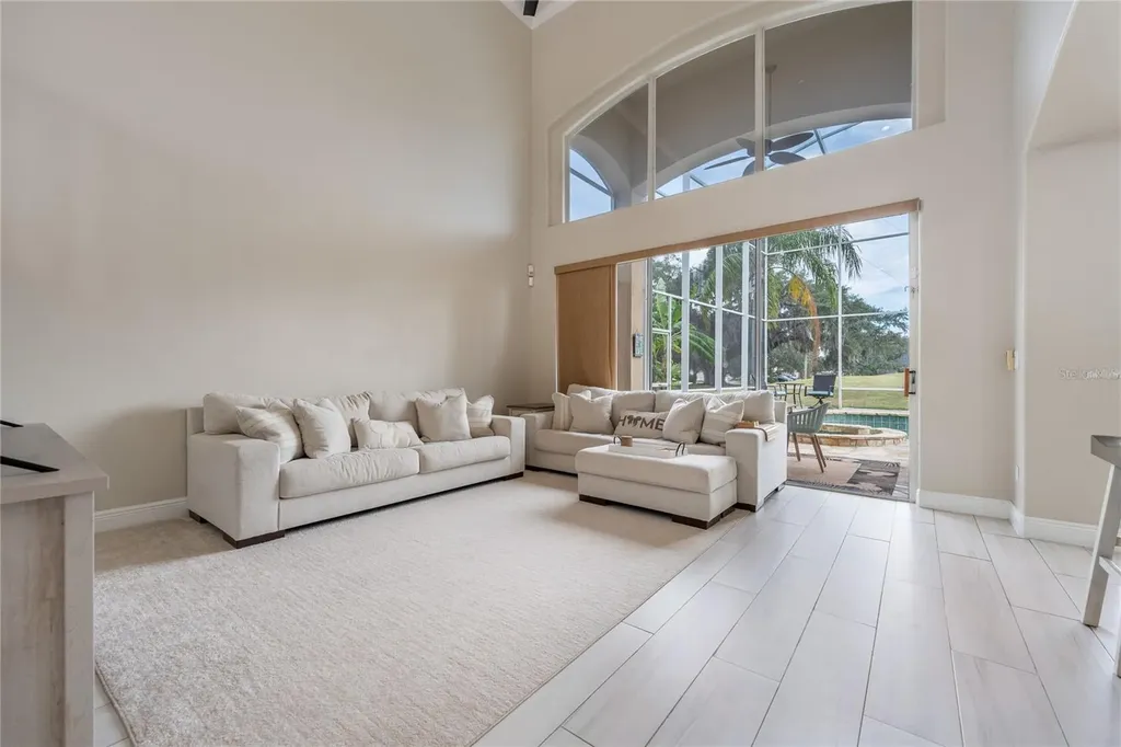 1524 The Oaks Boulevard Kissimmee FL 34746