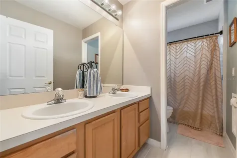 1524 The Oaks Boulevard Kissimmee FL 34746