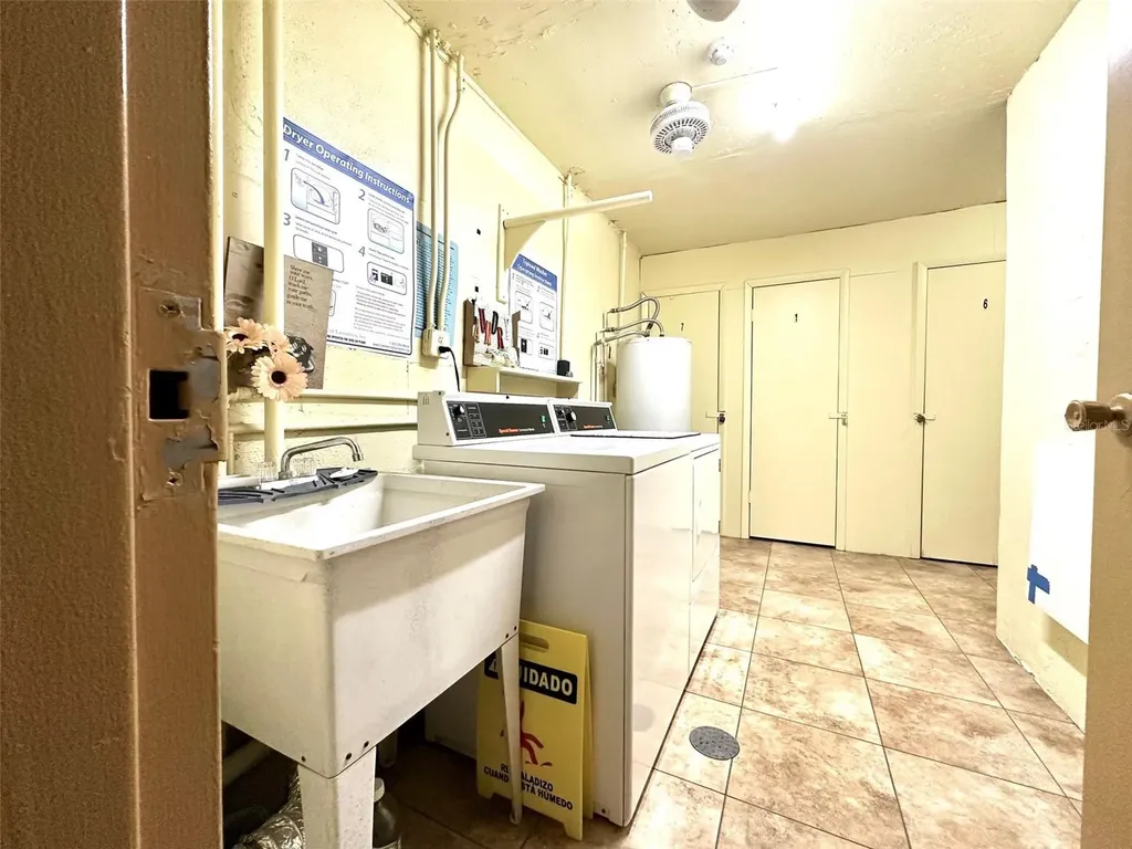 4550 Cove Circle St Petersburg FL 33708