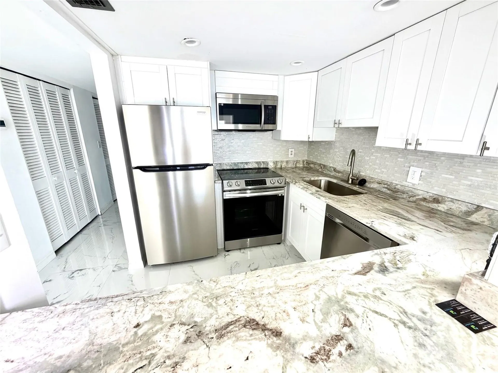 4550 Cove Circle St Petersburg FL 33708