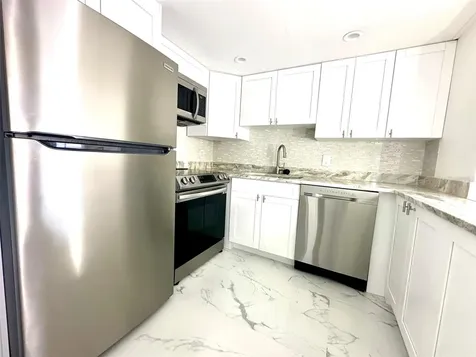 4550 Cove Circle St Petersburg FL 33708