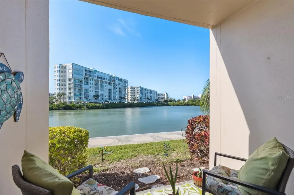7930 Sun Island Drive S South Pasadena FL 33707