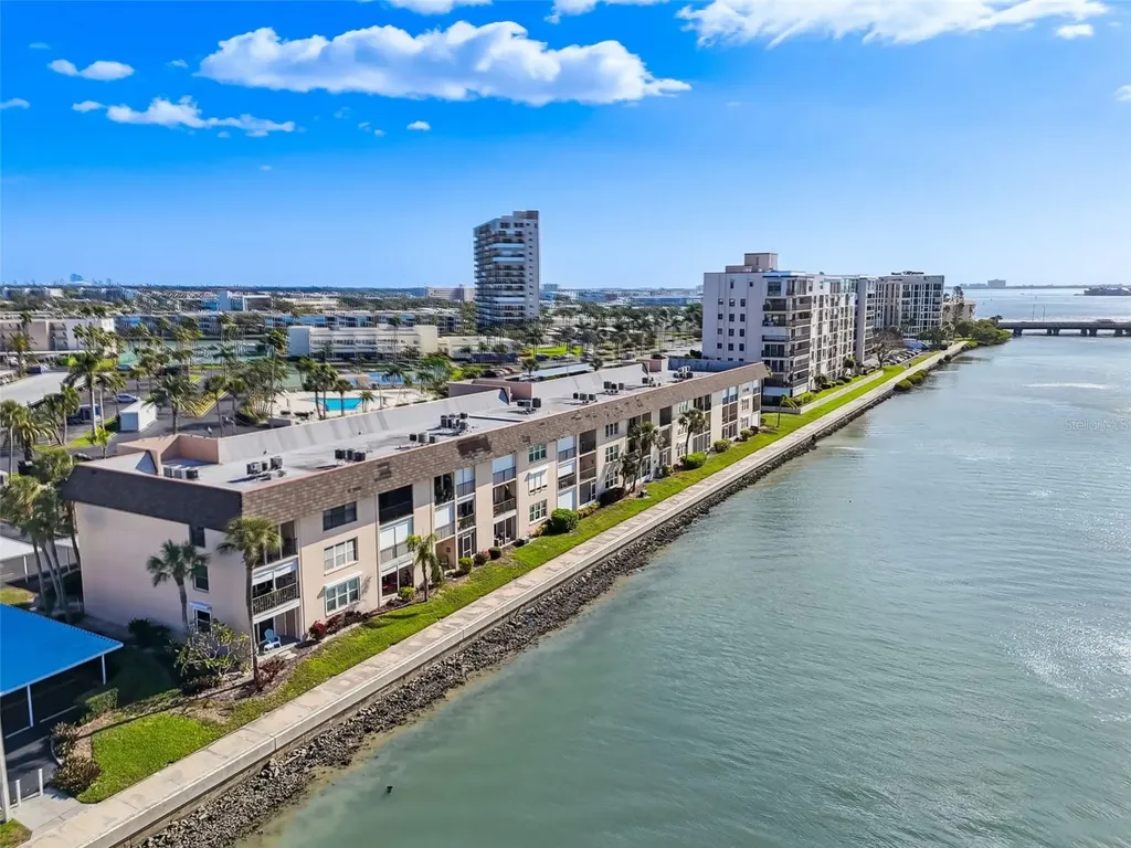 7930 Sun Island Drive S South Pasadena FL 33707