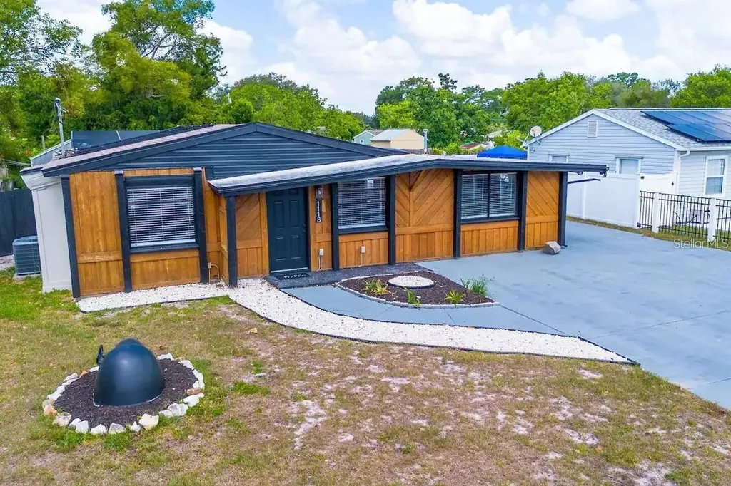 1118 Overdale Street Orlando FL 32825