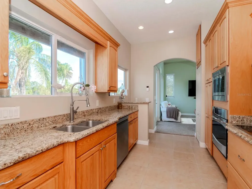 320 Georgia Avenue Crystal Beach FL 34681