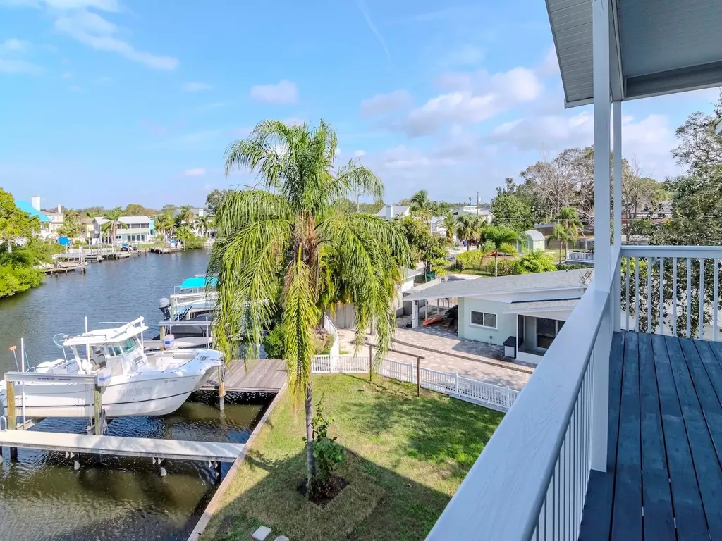 320 Georgia Avenue Crystal Beach FL 34681