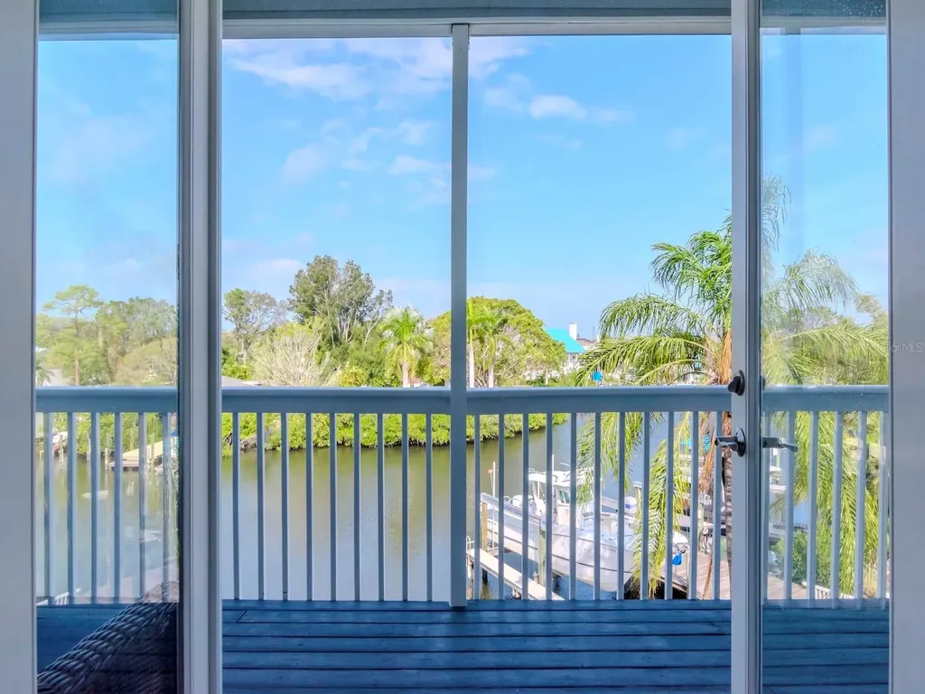320 Georgia Avenue Crystal Beach FL 34681