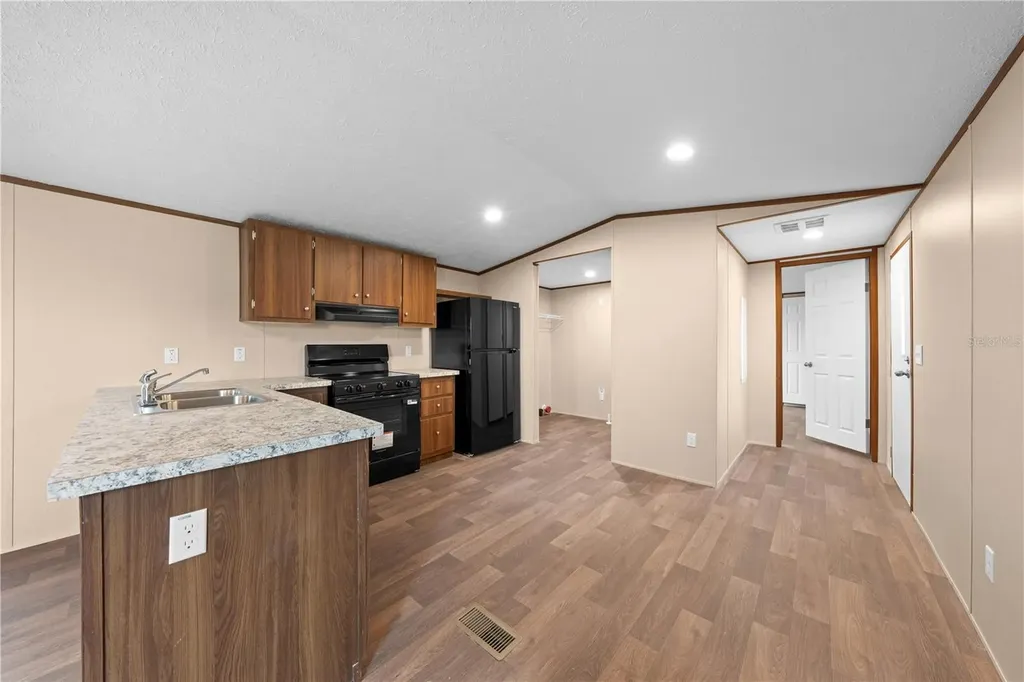 411 Lagoon Court Kenansville FL 34739