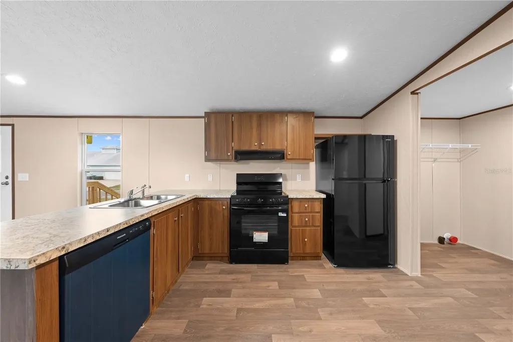 411 Lagoon Court Kenansville FL 34739