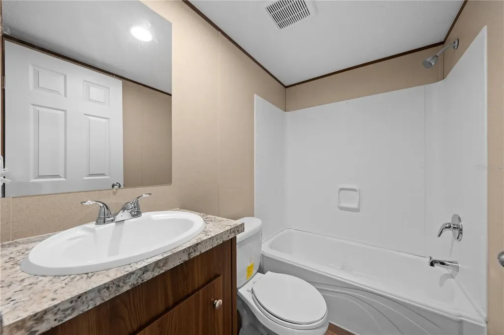 411 Lagoon Court Kenansville FL 34739
