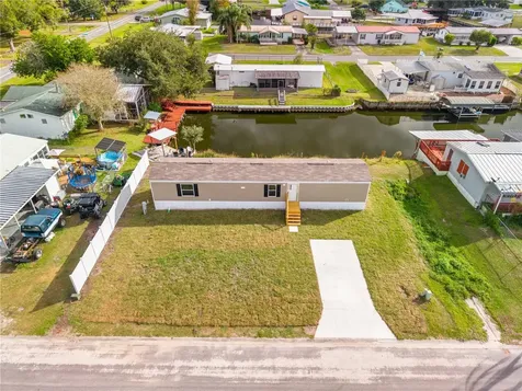 411 Lagoon Court Kenansville FL 34739