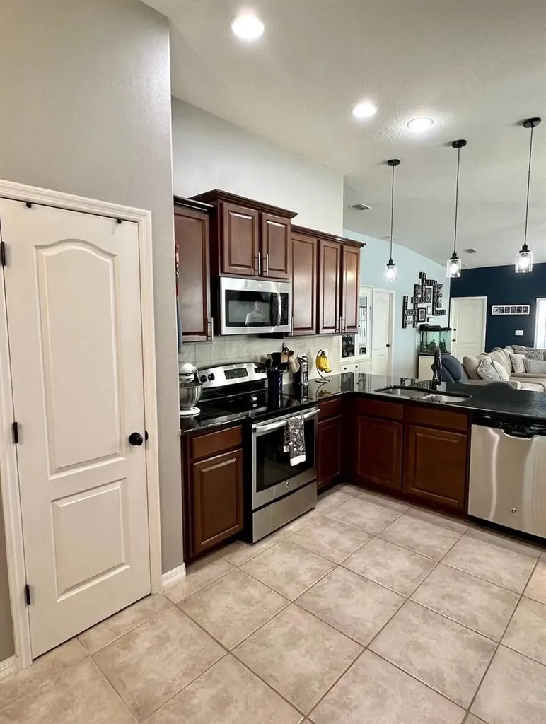 3362 Marsili Avenue New Smyrna Beach FL 32168