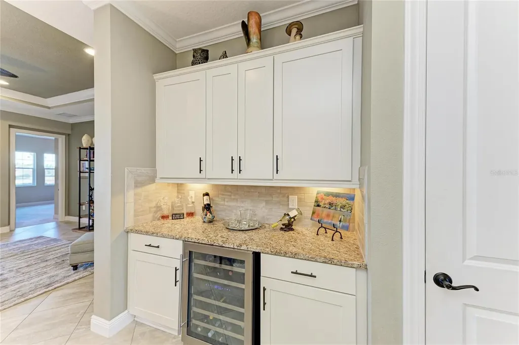 16544 Hillside Circle Bradenton FL 34202