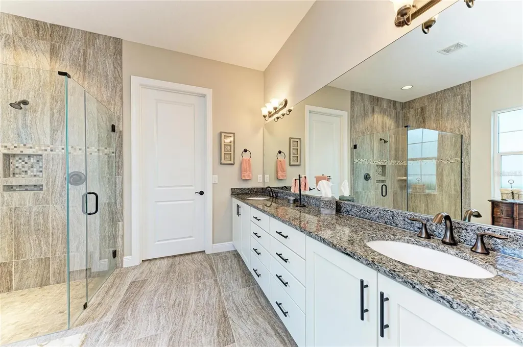 16544 Hillside Circle Bradenton FL 34202