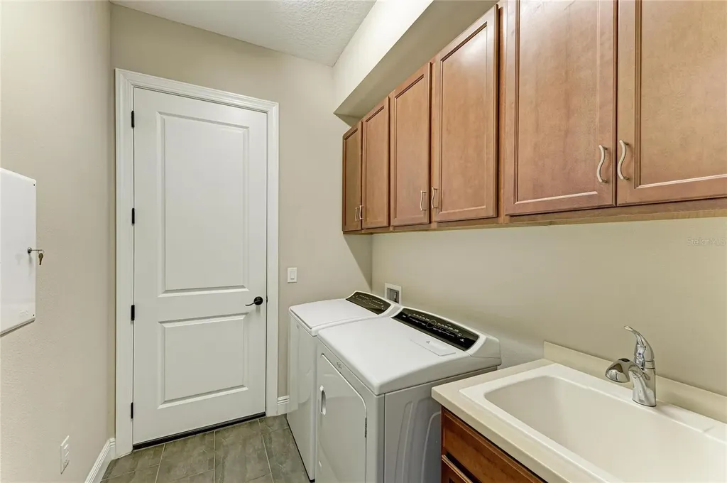 16544 Hillside Circle Bradenton FL 34202