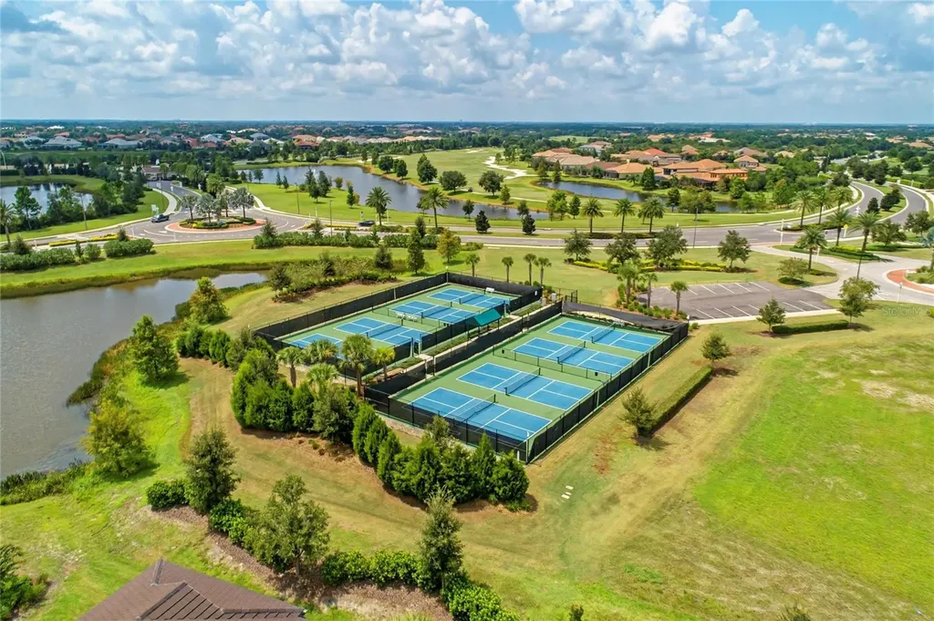 16544 Hillside Circle Bradenton FL 34202