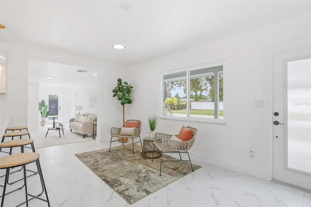 4095 Locust Street NE St Petersburg FL 33703